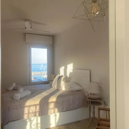 Modern New Apartment, Perfect For Golf And Digital Nomads , Sea View And Parking