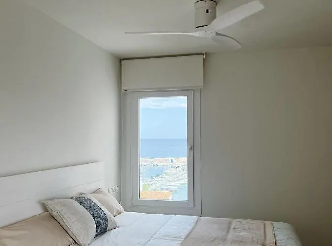 Modern New Apartment, Perfect For Golf And Digital Nomads , Sea View And Parking Marbella