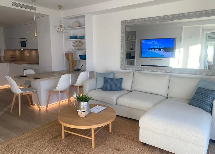 Modern New Apartment, Perfect For Golf And Digital Nomads , Sea View And Parking