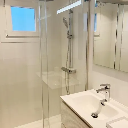 Апартаменты Modern New Apartment, Perfect For Golf And Digital Nomads , Sea View And Parking