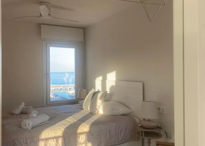 Modern New Apartment, Perfect For Golf And Digital Nomads , Sea View And Parking